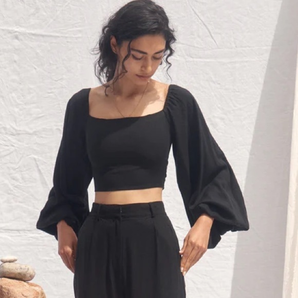 Free People Tops - ALL THAT REMAINS valentine top black linen size 10 Med balloon sleeve tie front